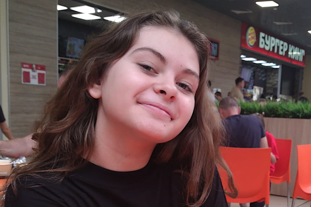 В Твери вторые сутки ищут 14-летнюю Алину Цанкок