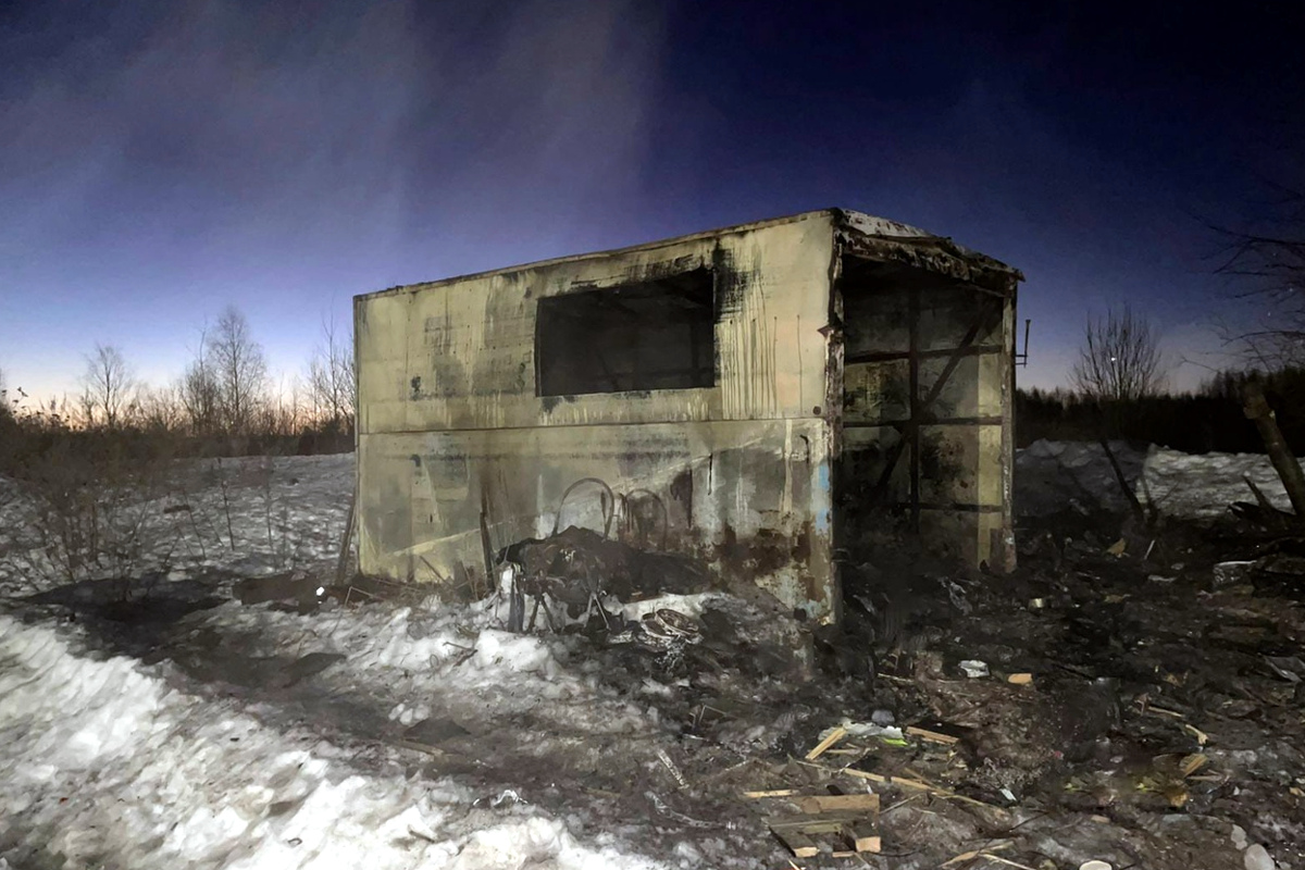 В Тверской области мужчина заживо сгорел в бытовке