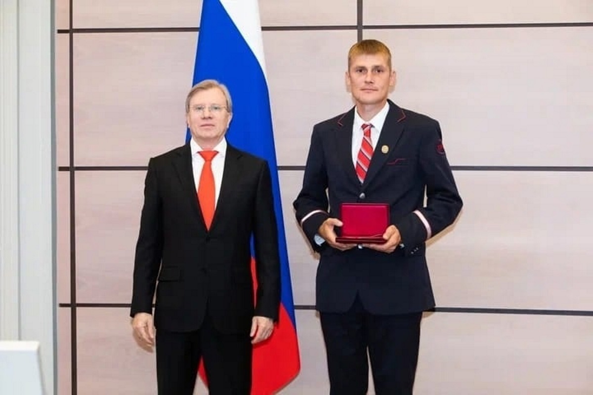 Награда нашла героя через два года: жителю Ржева вручена медаль «За спасение погибавших»