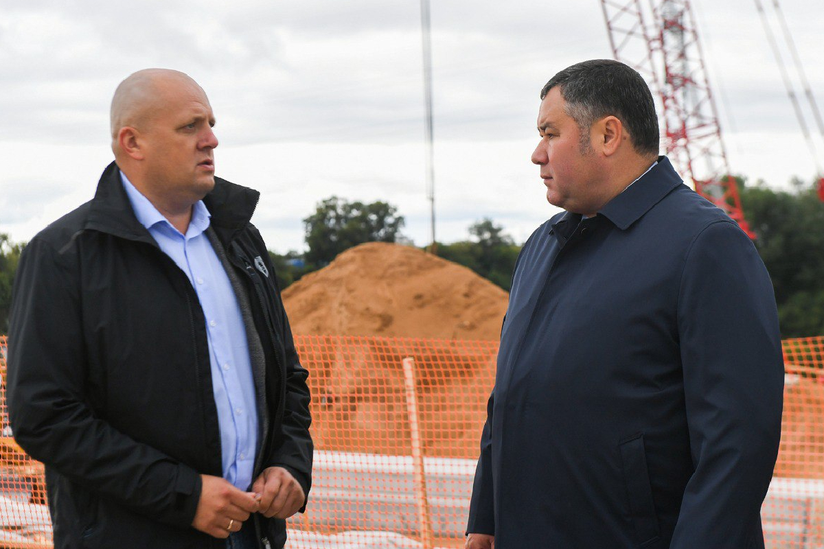 Губернатор Игорь Руденя проинспектировал ход строительства Западного моста и ДОКБ в Твери