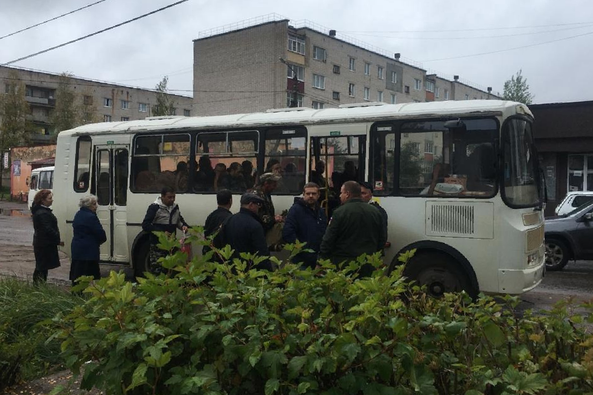 Первые мобилизованные жители Тверской области отправились на службу