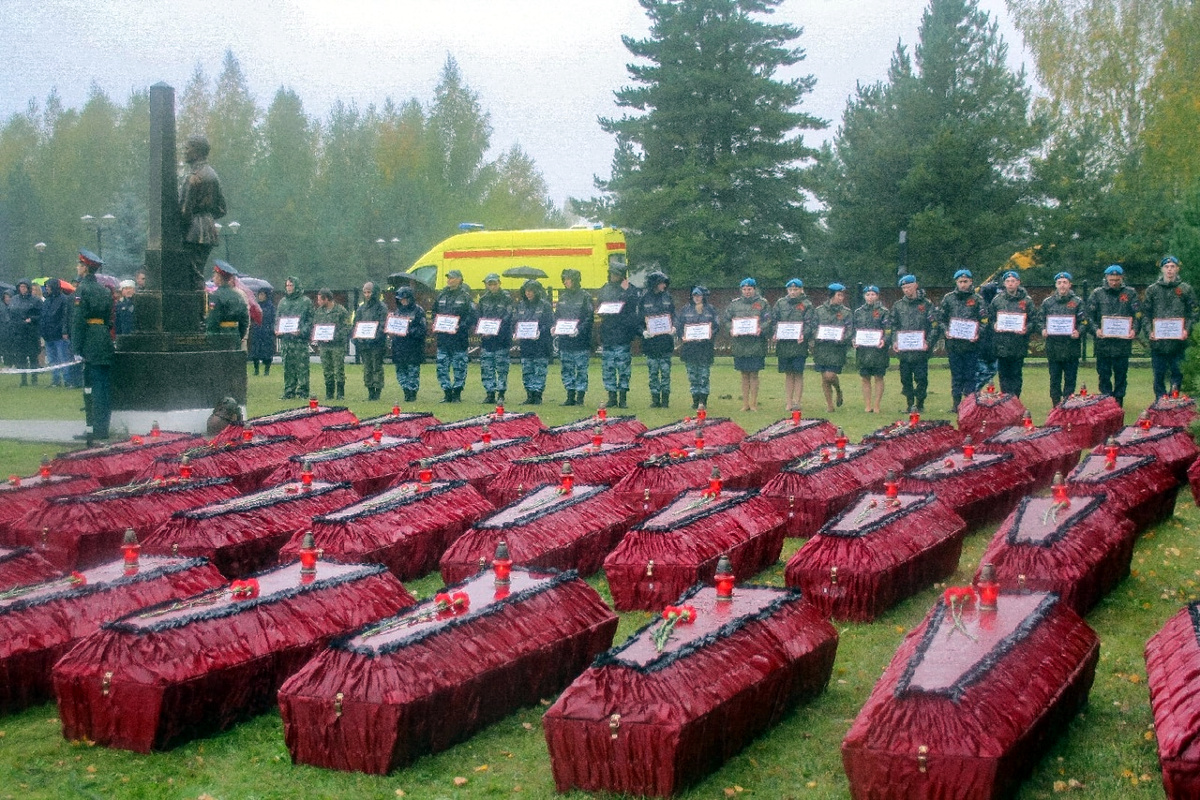 В Тверской области в братской могиле захоронили останки 400 советских воинов