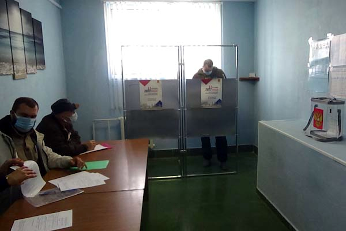 В Тверской области проголосовали на выборах заключённые и охранники в колониях