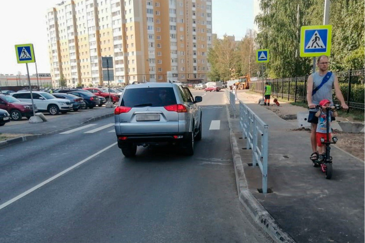 В Твери по поручению губернатора Тверской области Игоря Рудени отремонтировали дорогу возле школы №49