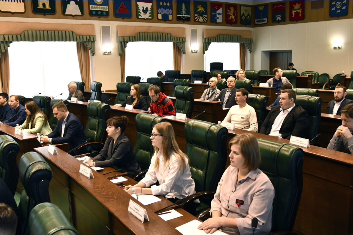 В Твери прошло заседание Молодежной палаты регионального парламента