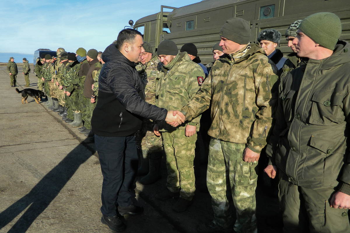Игорь Руденя приехал в прифронтовую зону СВО и встретился с бойцами из Тверской области