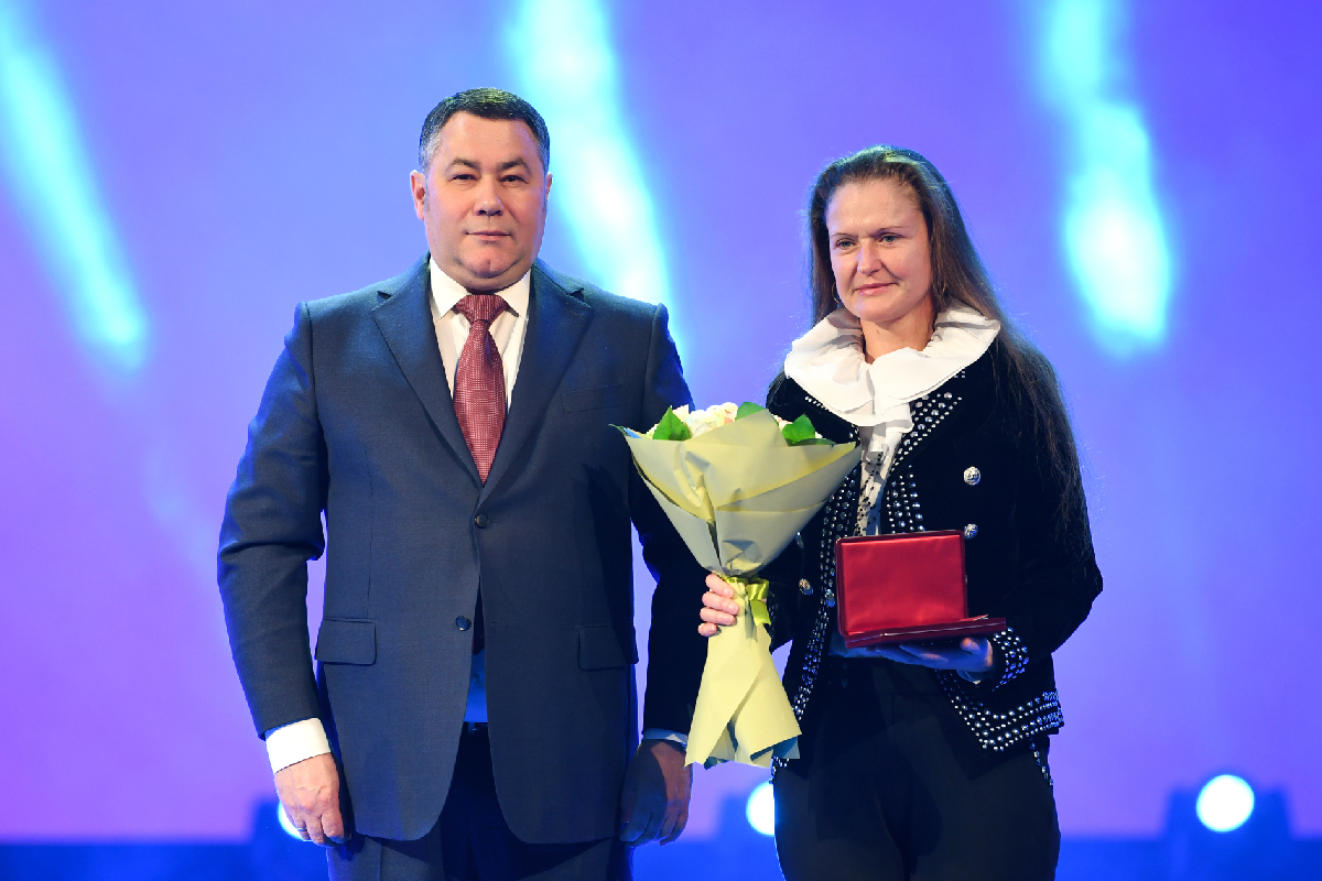 Игорь Руденя накануне Международного женского дня вручил награды жительницам Тверской области