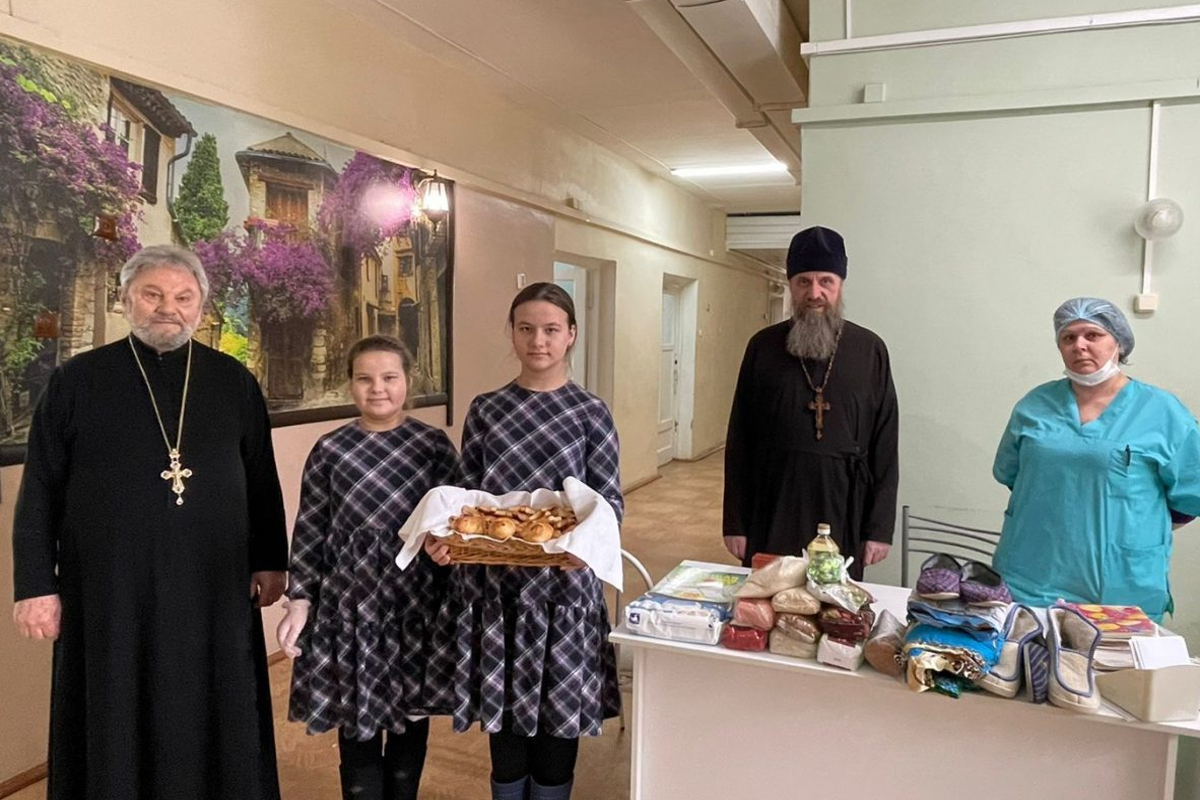 В Тверской области дети испекли выпечку для пациентов хосписа