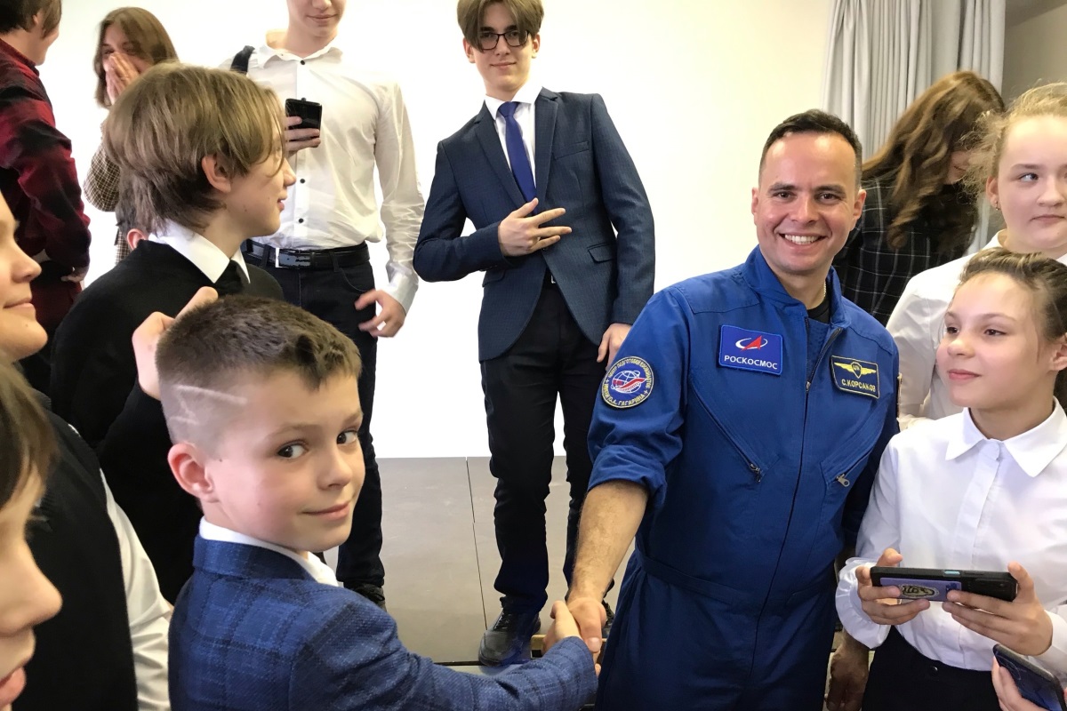 В Тверской области космонавт посетил родную гимназию