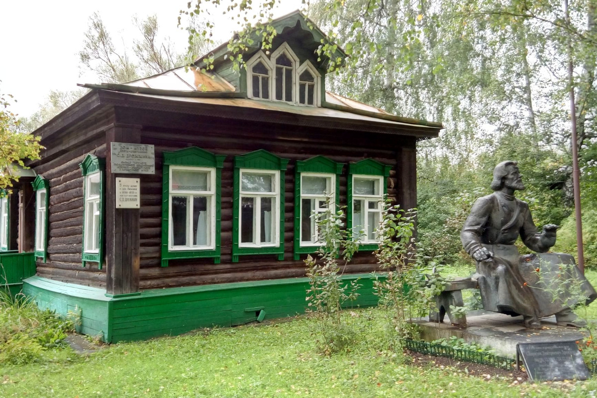 85 лет назад открыли дом-музей крестьянского поэта Спиридона Дрожжина