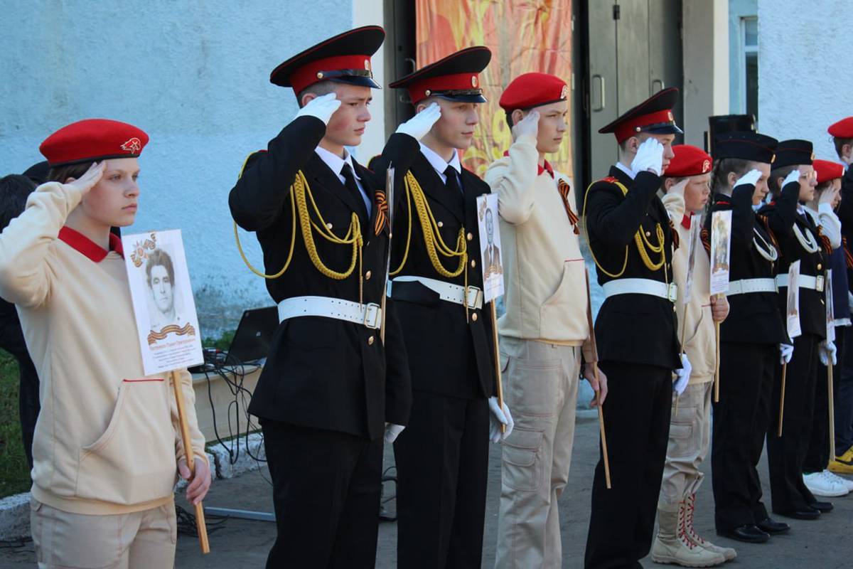 В школах Тверской области прошел «Бессмертный полк»
