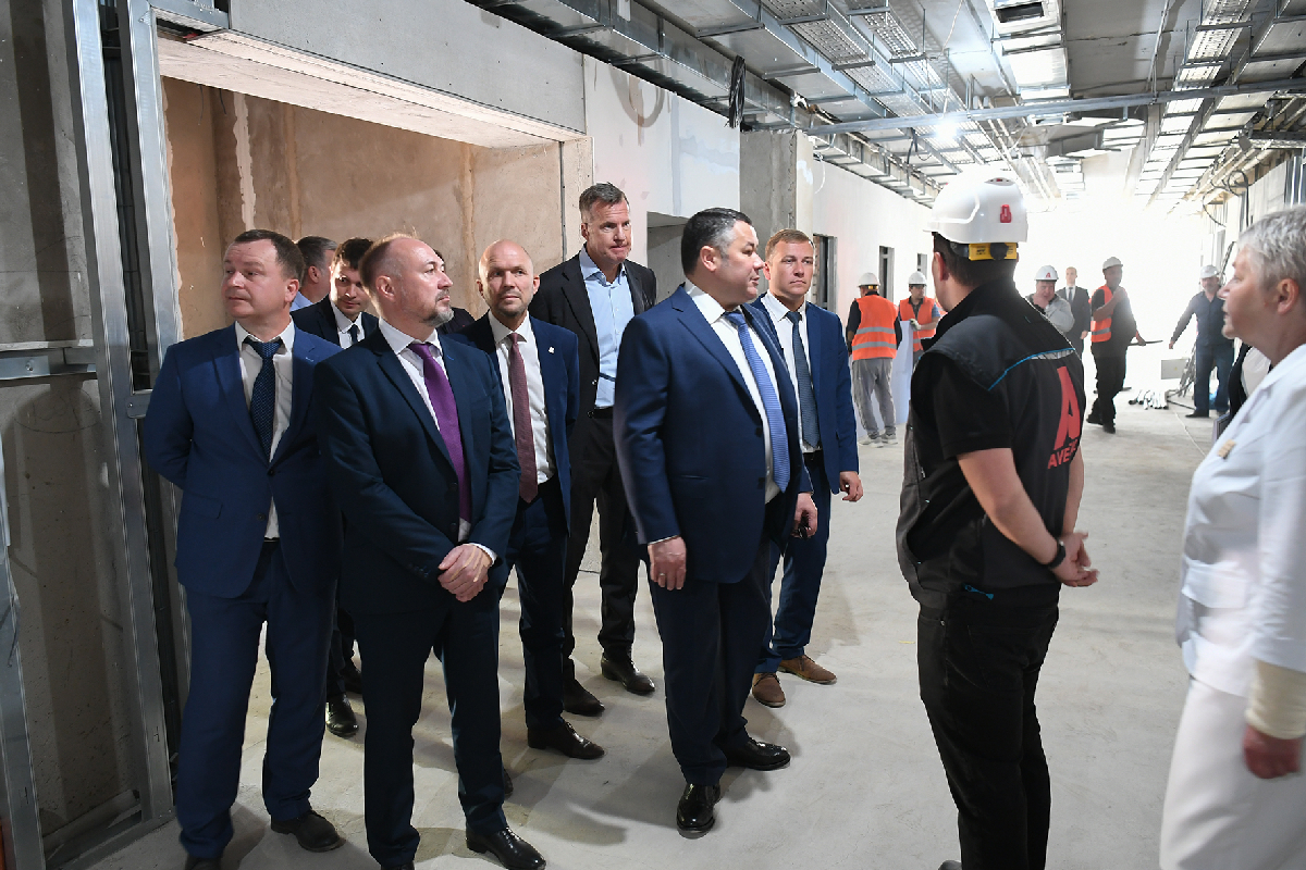 Игорь Руденя поставил задачи по завершению строительства здания поликлиники Старицкой ЦРБ