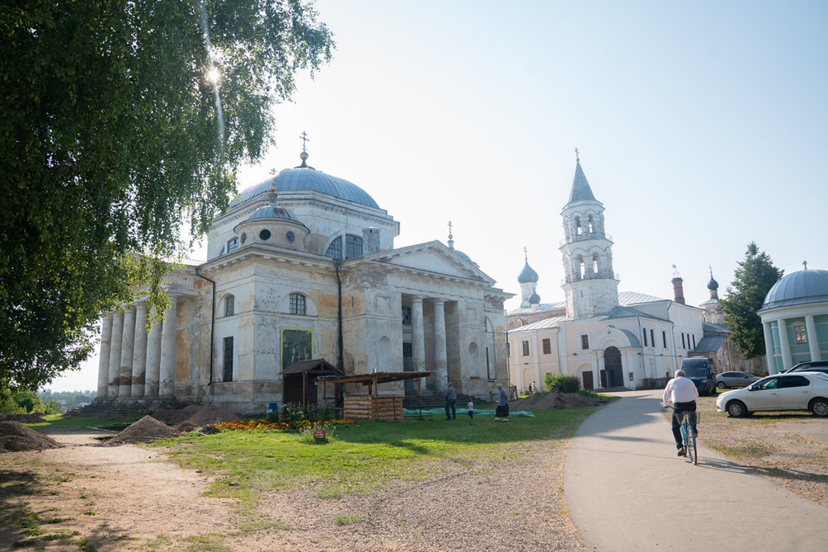В Тверской области отпраздновали 985-летие Новоторжского Борисоглебского монастыря