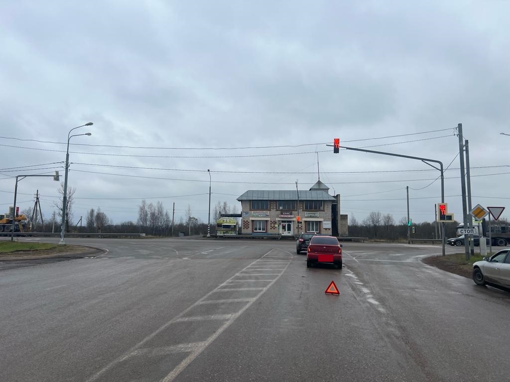 Четыре человека пострадали в ДТП в Тверской области