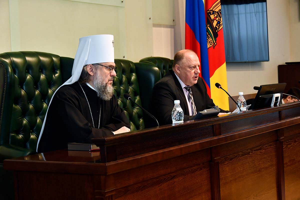 Депутаты тверского Заксобрания и духовенство обсудили вопросы укрепления традиционных ценностей