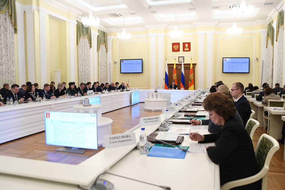 Губернатор Игорь Руденя провёл заседание правительства Тверской области