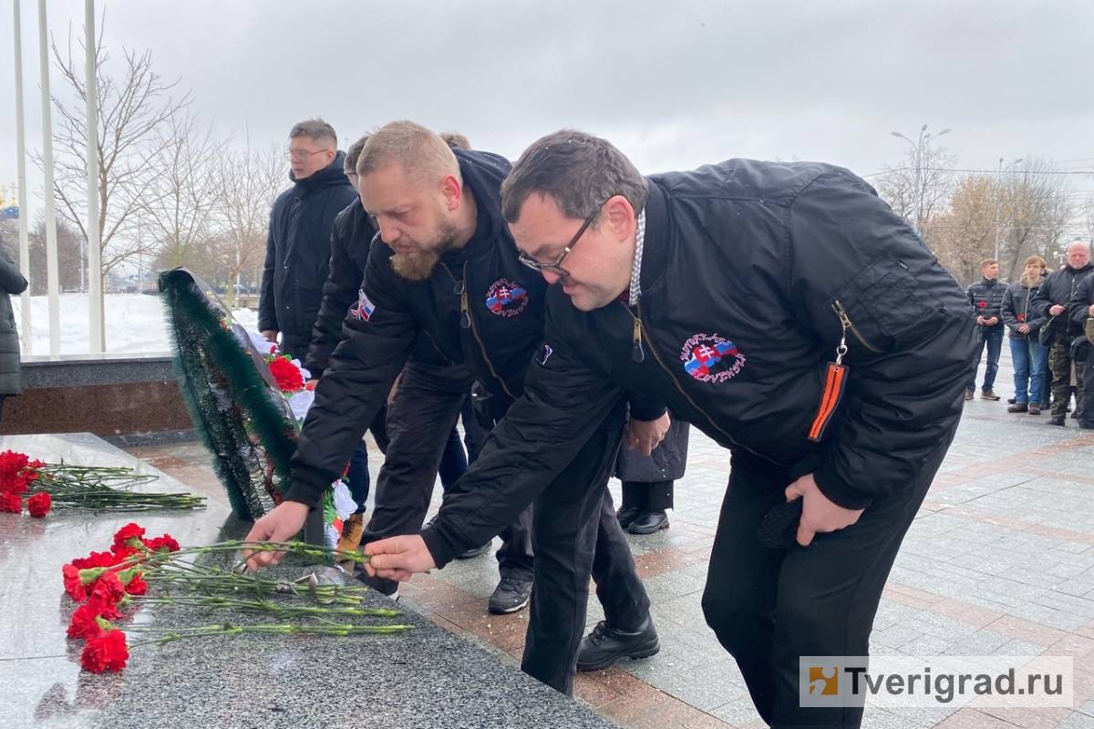 Никто не забыт: байкеры из Словакии почтили память героев войны в Твери