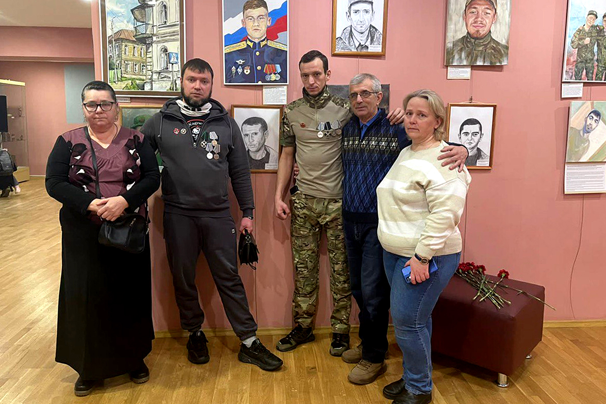 В Тверской области открылась выставка, посвящённая участникам специальной военной операции