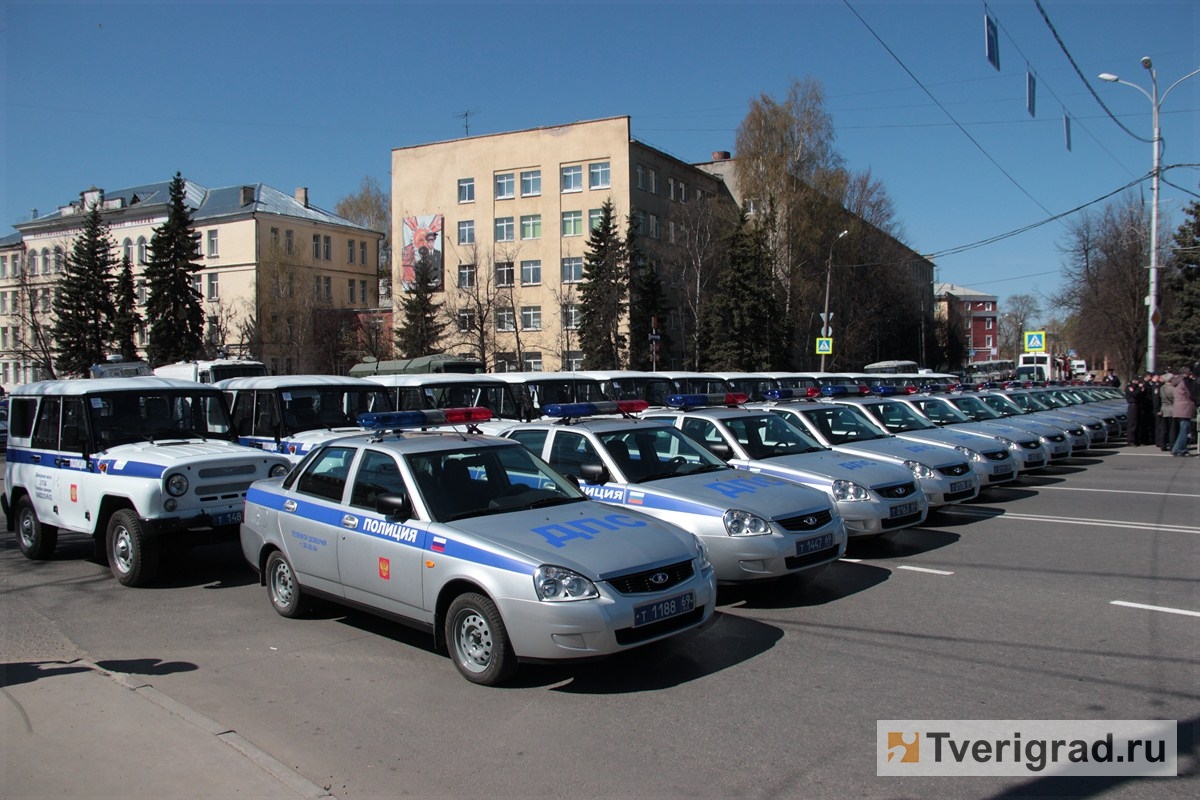 Адрес полиции. Полиция фото с номером телефона. Служба в полиции Энгельс вакансии.