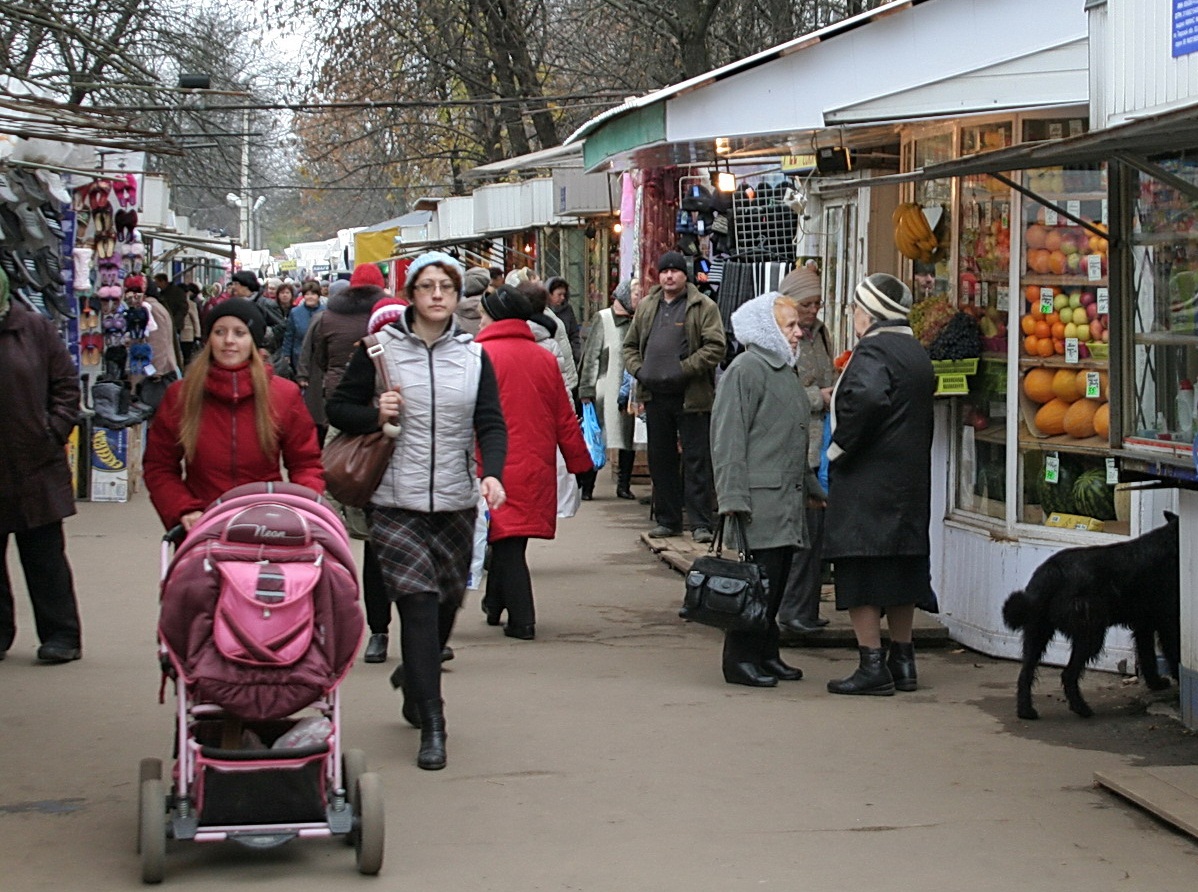 Работает ли рынок. Ярмарка на бульваре Ногина Тверь. Рынок Ногина в Твери. Рынок на бульваре Ногина. Новый рынок на бульваре Ногина.