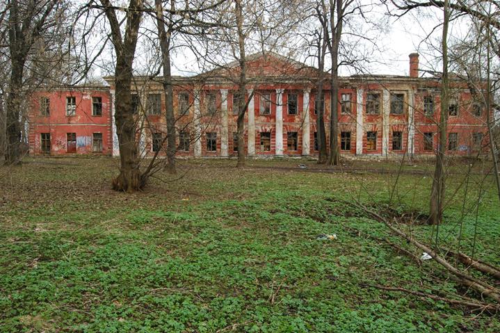 Здесь начинался старинный парк. Парк вокзал Тверь. Парк Воксал город Тверь. Губернская больница Тверь. Парк Воксал в Твери где это.