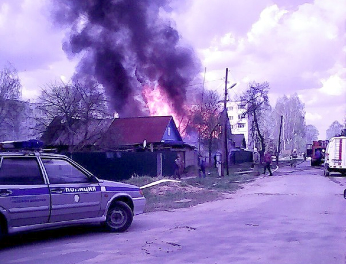 Погода в лихославле на 3. Пожар в Лихославле. Сегодняшний пожар в Лихославле. Горит школа Лихославль.