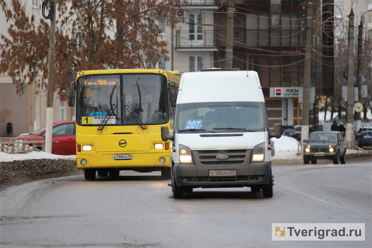 В Твери гражданские активисты объявили охоту на маршрутчиков-нарушителей |  Твериград