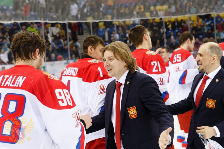 Кирилл Пафифов лично поздравил всех хоккеистов сборной России с победой на Универсиаде-2017