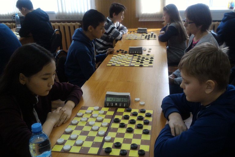 26 шашистов 3 из россии