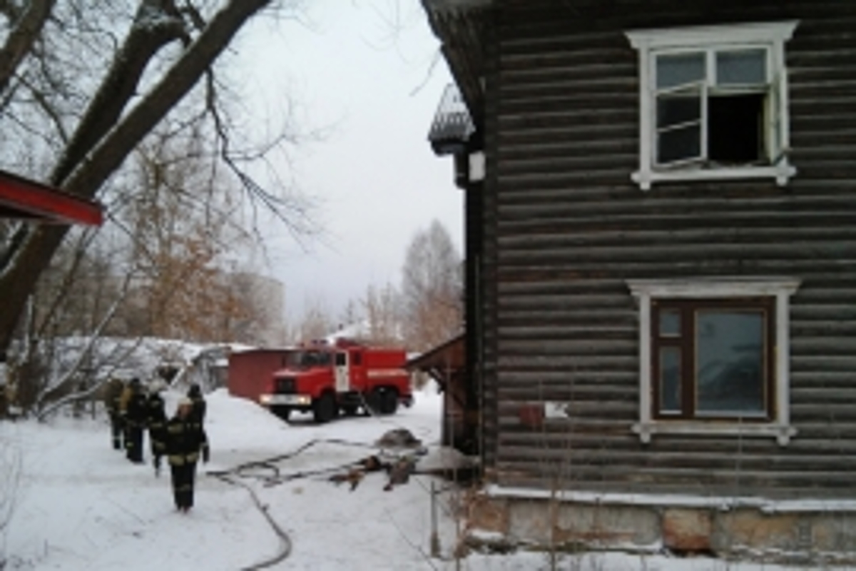 Бабкина в вышнем волочке. Пожар в Вышнем Волочке. Пожар Вышний Волочек сегодня. Дом Харламова Вышний Волочек.