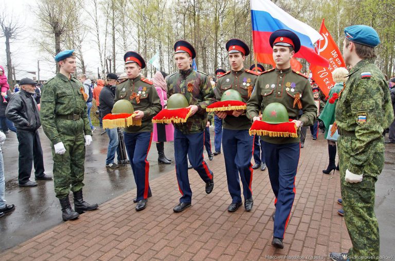 Бессмертный полк андреапольский район