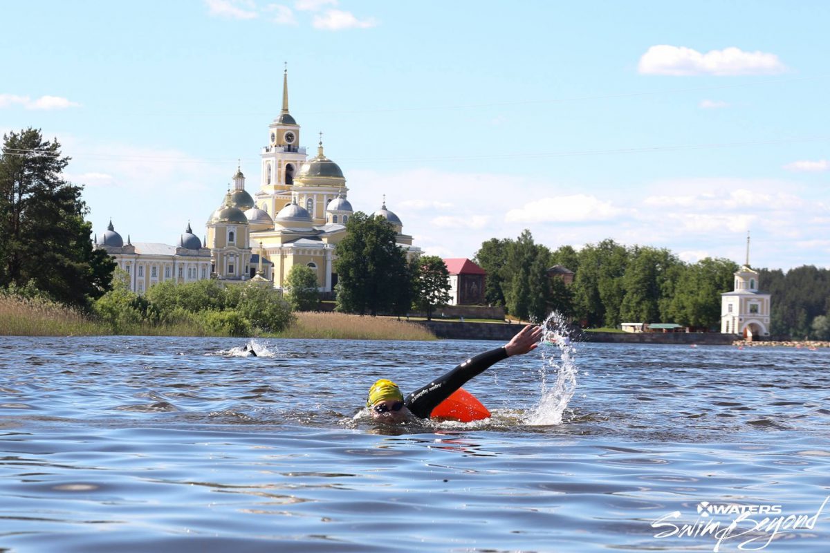 Покоритель Селигера: Роман Саврасов из Конаково стал победителем заплыва в  открытой воде | Твериград