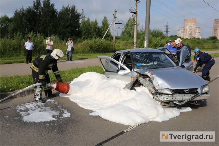 Эвакуировали машину тверь