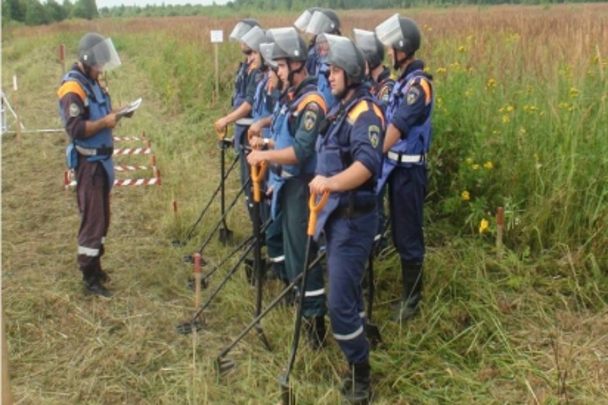 Цсоор лидер мчс. Центр спасательных операций особого риска. Центр спасательных операций особого риска лидер мчс. Саввин мчс лидер. Саперы цсоор лидер.