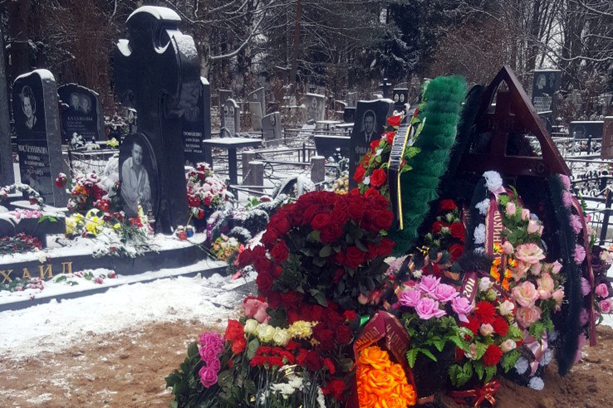 Где похоронить маму. Могила Михаила круга на Дмитрово-Черкасском кладбище Твери.