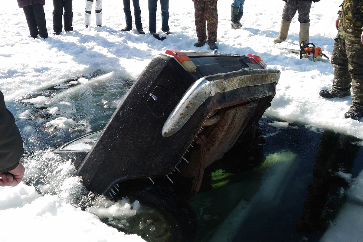 В Твери на карьерах в Старой Константиновке утопили автомобиль | Твериград