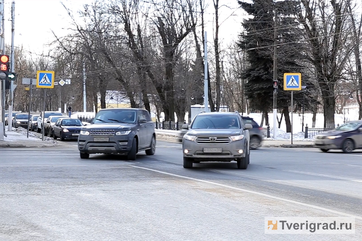 Подводные камни» дорог: в ГИБДД раскрыли секрет аварийных перекрестков  Твери | Твериград