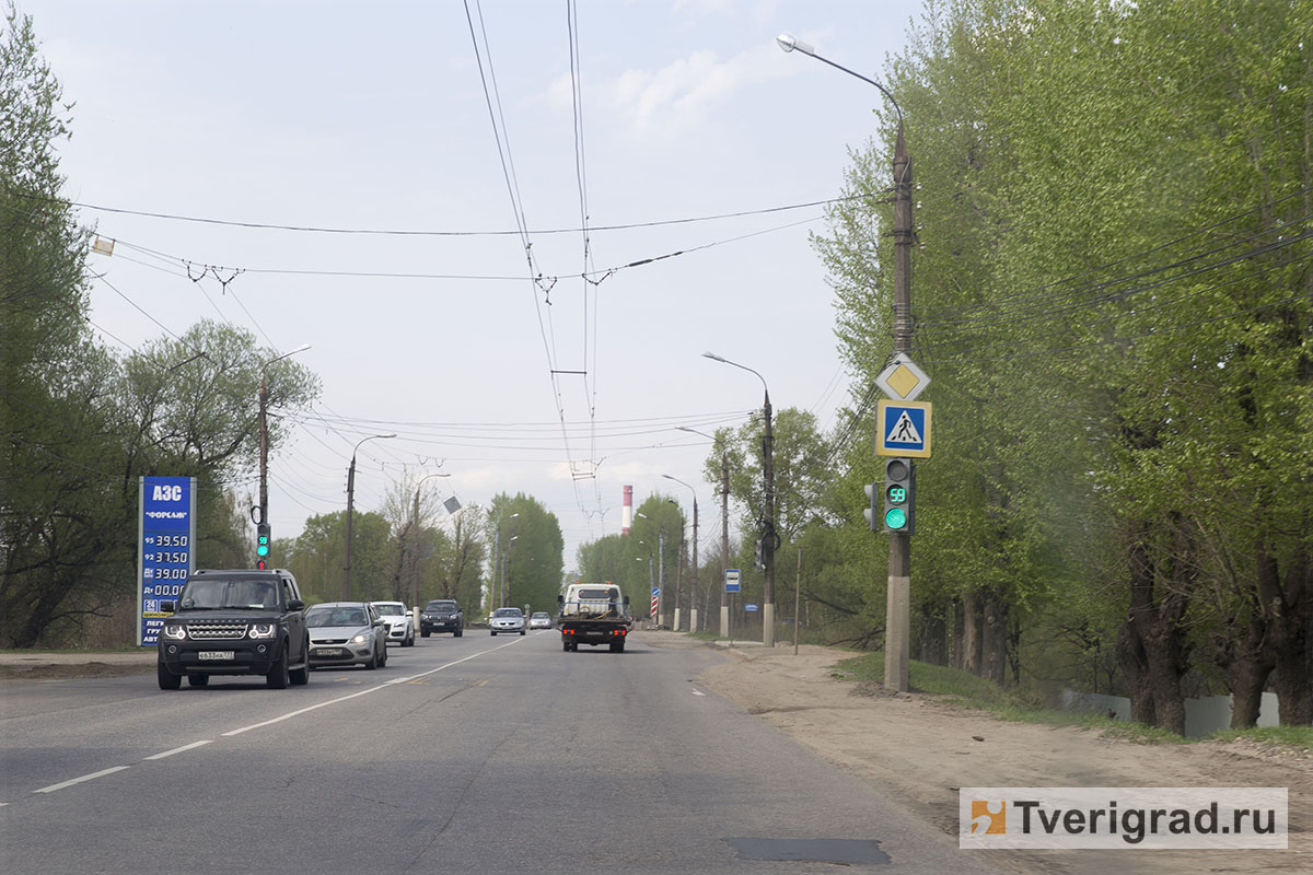 Светофор на московском шоссе. Московское шоссе Тверь. Светофор на шоссе. Светофор Московское шоссе СПБ. Умные светофоры Тверь.