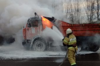 Ржев сегодня новости происшествие. Загорелся КАМАЗ В Татарстане. В Омске горел КАМАЗ сегодня. Где сегодня в Баганском районе горел машина КАМАЗ.