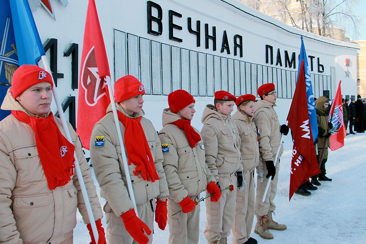 Танки в городе: в Нелидово прошла масштабная реконструкция боёв 1942 года |  Твериград