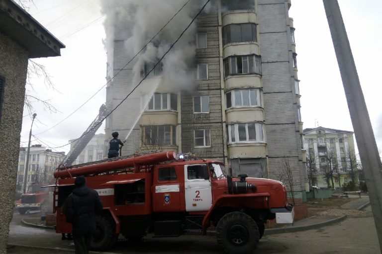 Фото пожарных на пожаре приколы