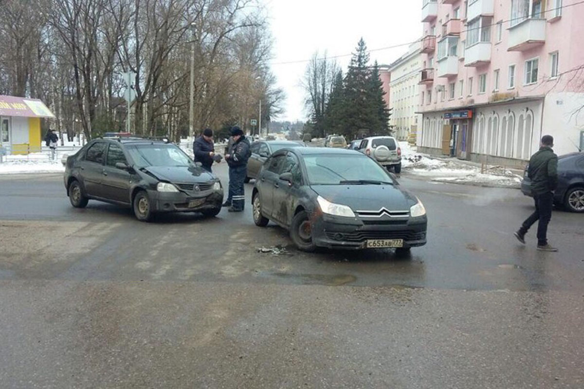 Ржев новости города сегодня происшествия. ДТП В Ржеве за последние два дня. ДТП В Ржеве за последние сутки.