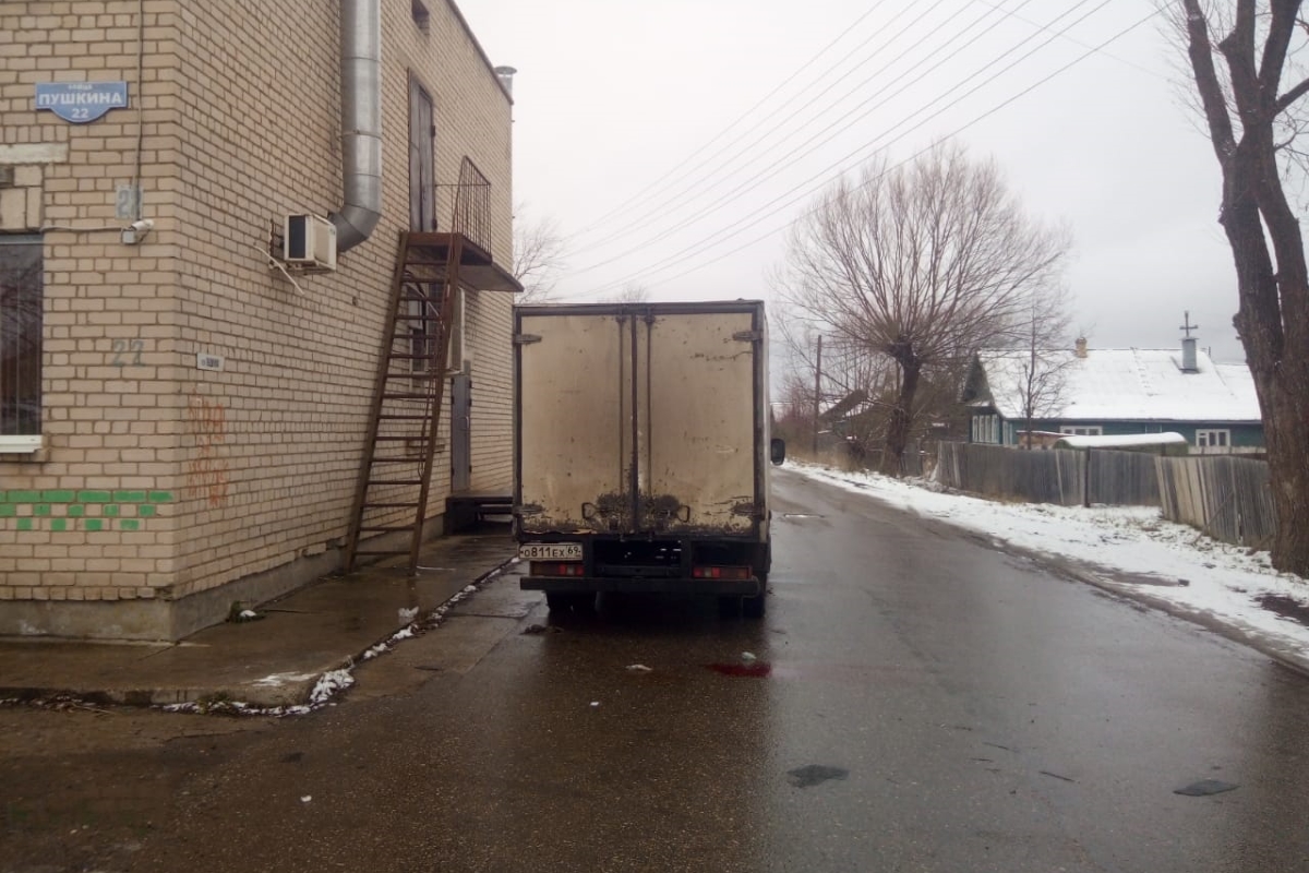 Погода на неделю спирово тверской. Авария в Спирово Тверской области. ДТП В Спирово Тверской области. Поселок Спирово.