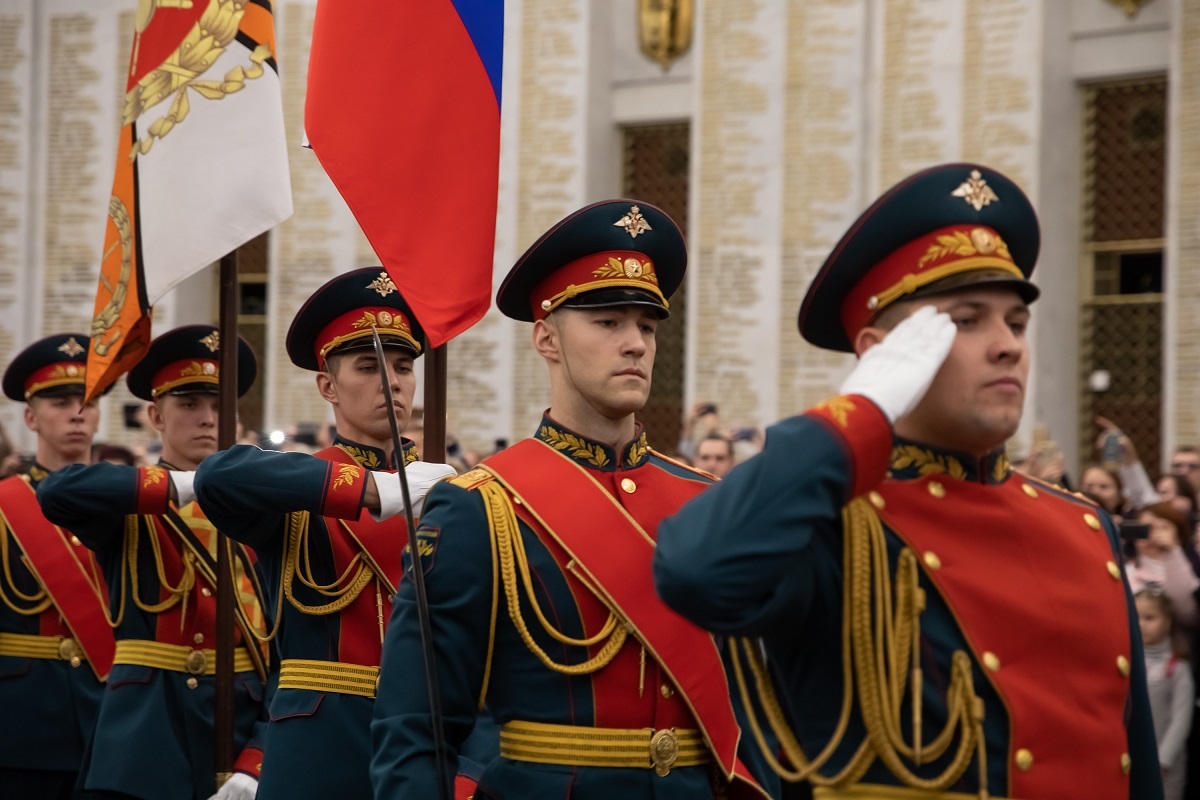 Рота почетного караула Преображенского полка Москва