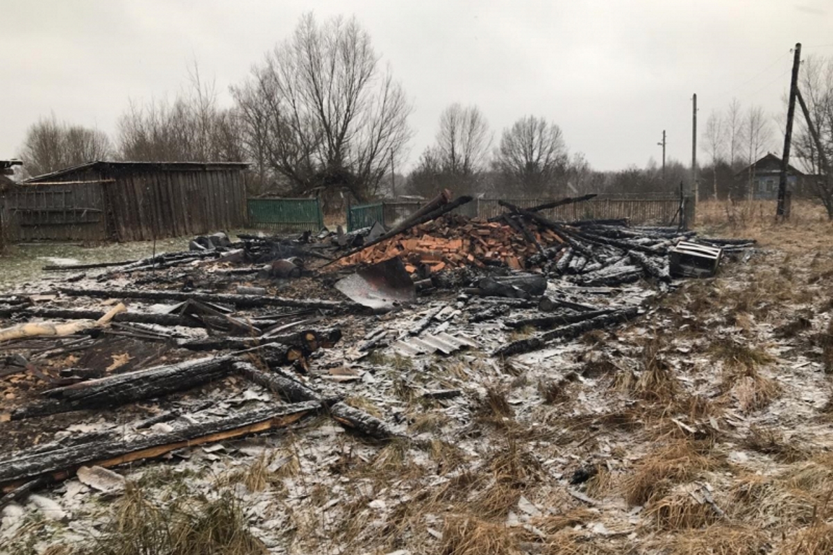 В Тверской области мужчина поссорился с односельчанином и поджёг недругу дом  | Твериград