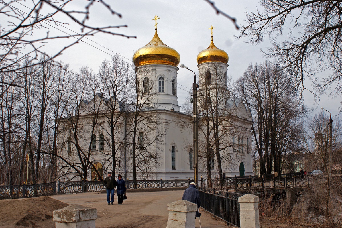 В Вышнем Волочке под куполом храма обнаружены подписи  мастеров-реставраторов начала XX века | Твериград