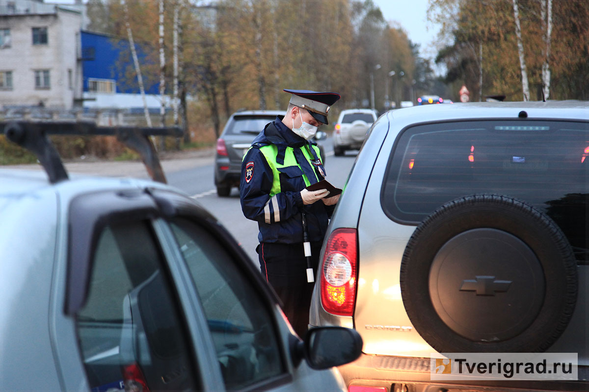 В Тверской области за взятку гаишнику под суд пойдет гражданин Узбекистана  | Твериград