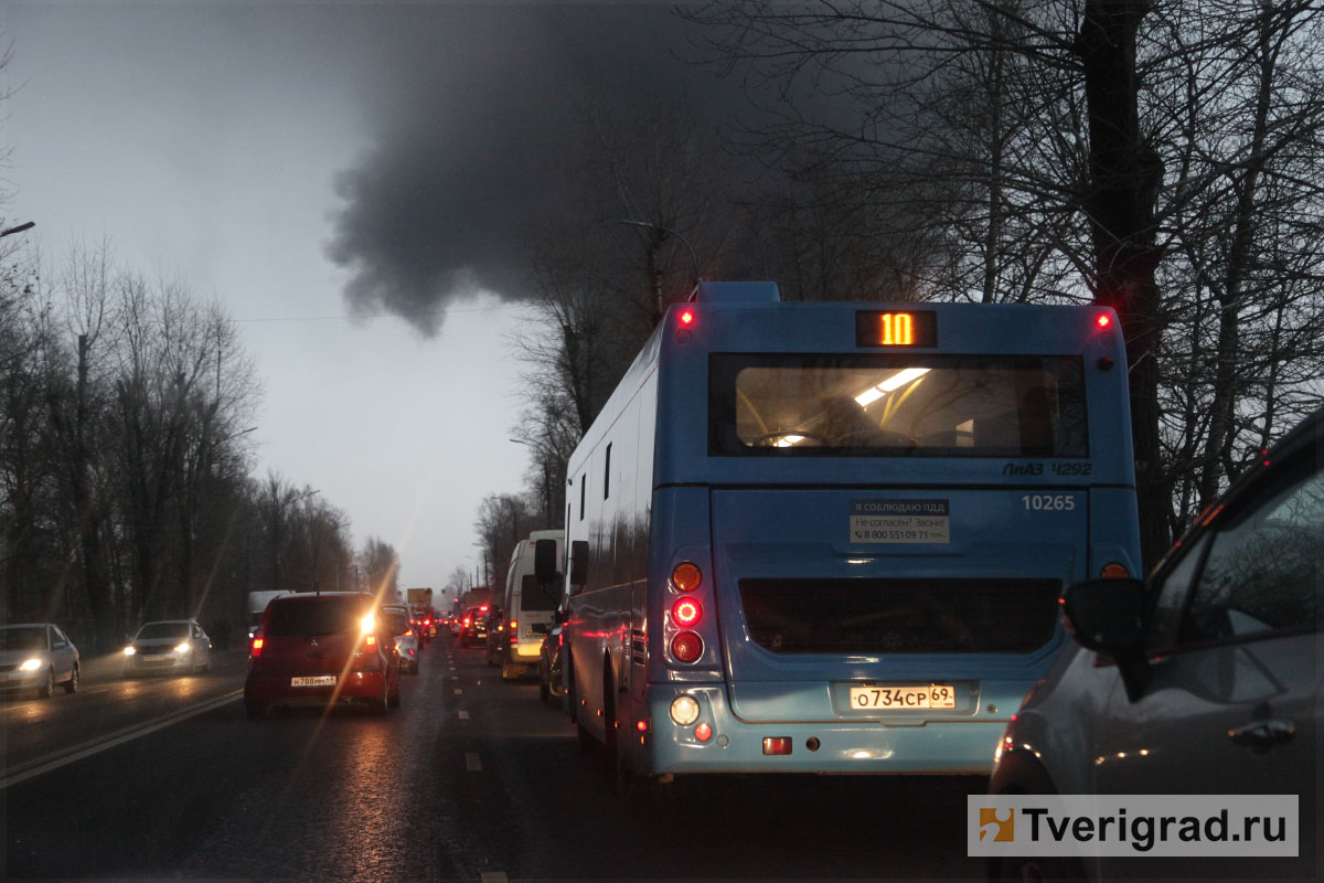 пожар в промзоне на московском шоссе (1)