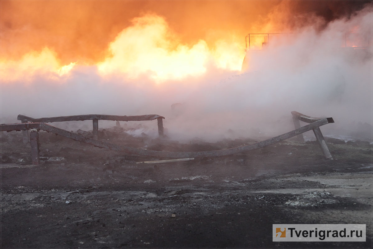 пожар в промзоне на московском шоссе (11)