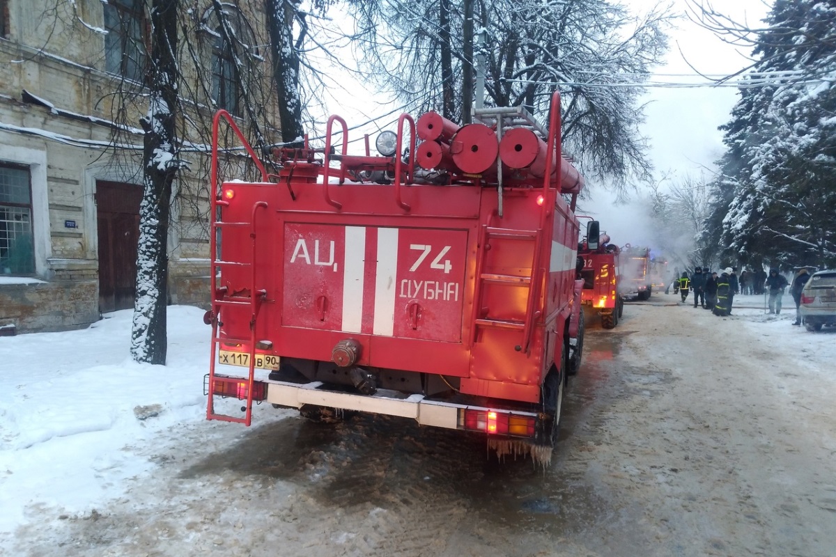 В Кимрах пожарные из нескольких городов тушили загоревшийся магазин по  продаже отопительного оборудования | Твериград